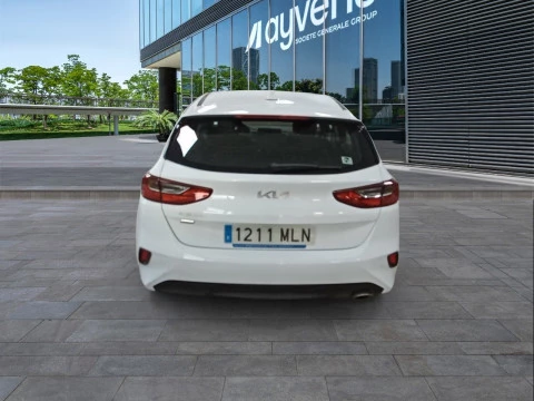 Kia Ceed 1.6 MHEV iMT 100kW (136CV) Concept