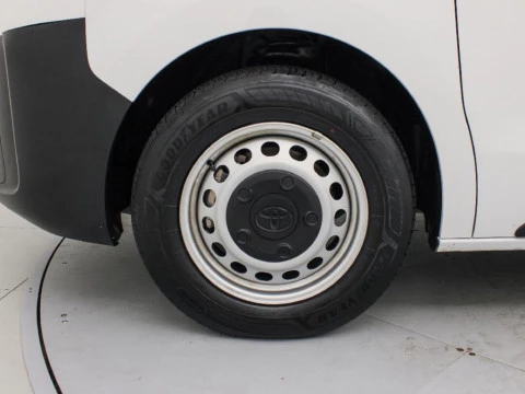Toyota Proace 1.5D 88KW L2 GX 120 4P