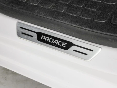 Toyota Proace 1.5D 88KW L2 GX 120 4P