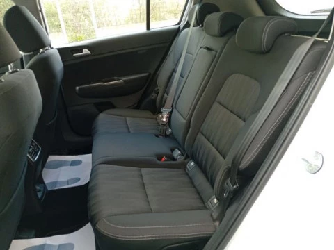 Kia Sportage 1.6 MHEV Business 100kW (136CV) 4x4
