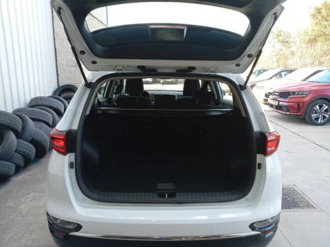 Kia Sportage 1.6 MHEV Business 100kW (136CV) 4x4