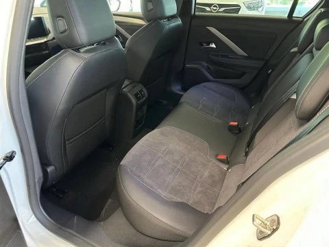 Opel Astra Electric 54kWh GS Auto