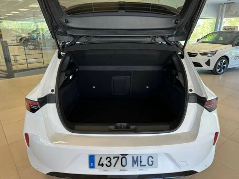 Opel Astra Electric 54kWh GS Auto