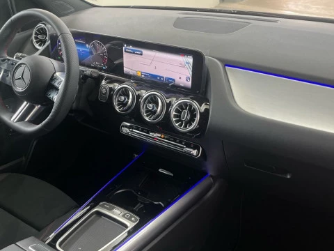 Mercedes-Benz Clase B 250 e con tecnología híbrida EQ