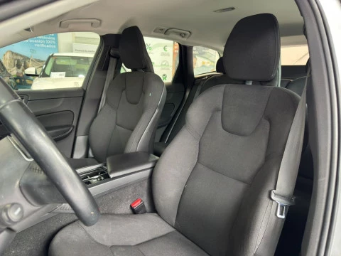 Volvo XC60 Momentum B4 Diesel