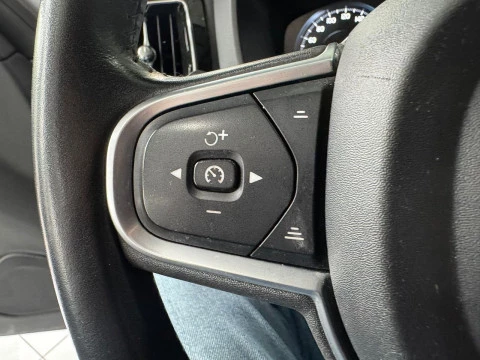 Volvo XC60 Momentum B4 Diesel