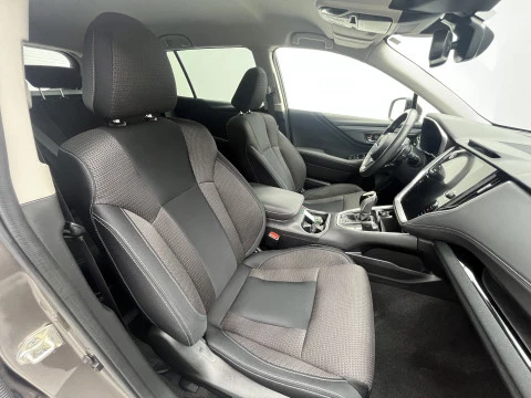 Subaru Outback 2.5i Field CVT Lineartronic AWD