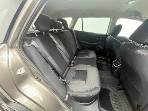 Subaru Outback 2.5i Field CVT Lineartronic AWD