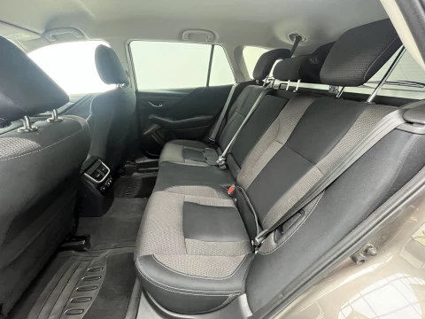 Subaru Outback 2.5i Field CVT Lineartronic AWD