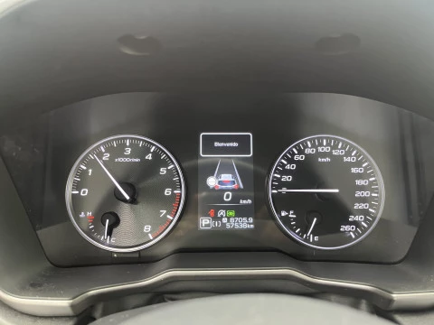 Subaru Outback 2.5i Field CVT Lineartronic AWD