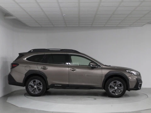 Subaru Outback 2.5i Field CVT Lineartronic AWD