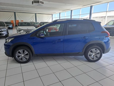 Peugeot 2008 1.5 BLUEHDI 100 S&S SIGNATURE 5P