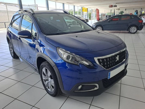 Peugeot 2008 1.5 BLUEHDI 100 S&S SIGNATURE 5P