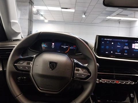 Peugeot 208 N 5P Allure Gasolina 100 S&S 6 Vel. MAN