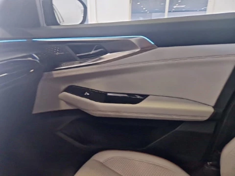 Renault Espace Iconic E-Tech full hybrid 146kW