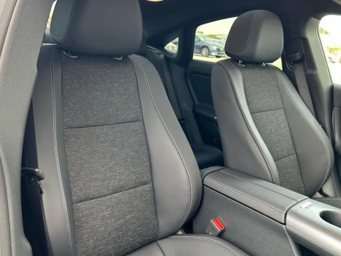 Mercedes-Benz CLA  180 con tecnologia hibrida