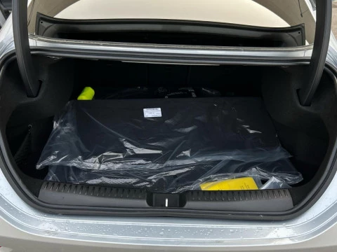 Mercedes-Benz CLA  180 con tecnologia hibrida