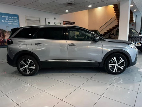 Peugeot 5008 ALLURE BLUEHDI 130 CV