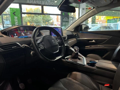 Peugeot 5008 ALLURE BLUEHDI 130 CV