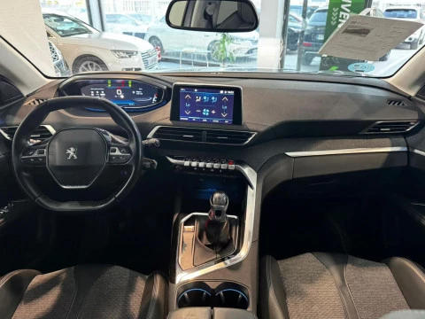 Peugeot 5008 ALLURE BLUEHDI 130 CV