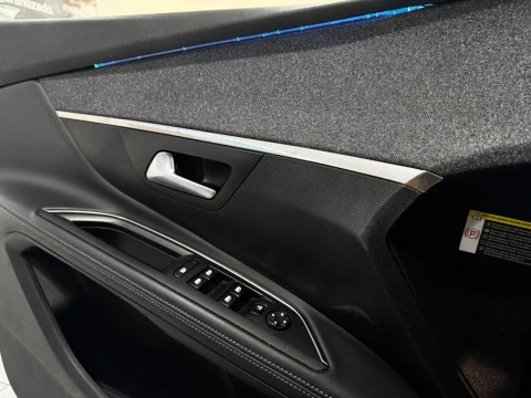 Peugeot 5008 ALLURE BLUEHDI 130 CV