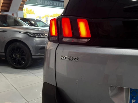 Peugeot 5008 ALLURE BLUEHDI 130 CV