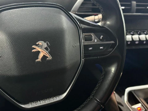 Peugeot 5008 ALLURE BLUEHDI 130 CV