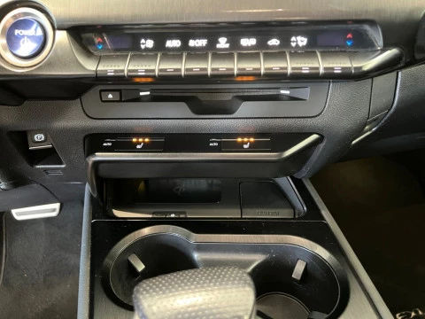 Lexus UX 2.0 250h F Sport