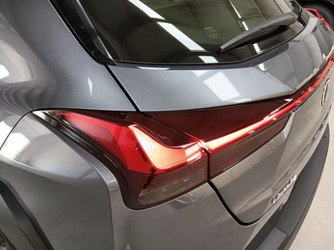 Lexus UX 2.0 250h Business