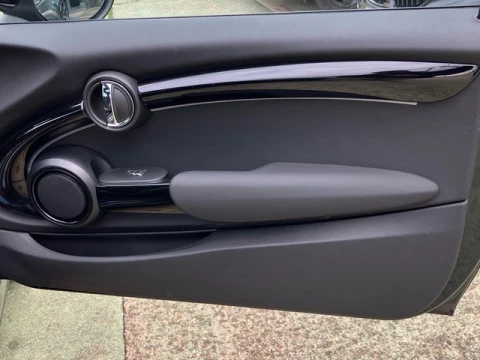 MINI Cooper John  Works 170 kW (231 CV)