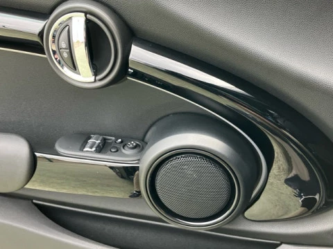 MINI Cooper John  Works 170 kW (231 CV)