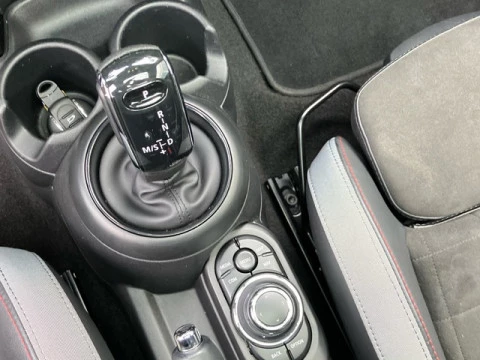 MINI Cooper John  Works 170 kW (231 CV)