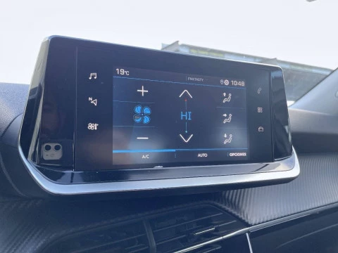 Peugeot 2008 Allure Puretech 130 S&S EAT8