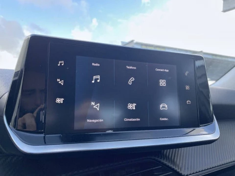 Peugeot 2008 Allure Puretech 130 S&S EAT8