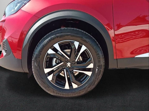 Peugeot 2008 Allure Puretech 130 S&S EAT8