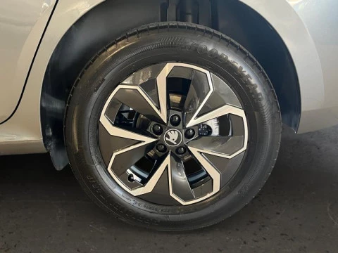 Skoda Kamiq 1.0 TSI 85KW (115CV) DSG SELECTION
