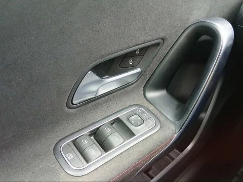 Mercedes-Benz Clase A 180 d 85 kW (116 CV)