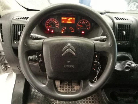 Citroën Jumper BlueHDi 103KW (140CV) Furgón 35L2H2