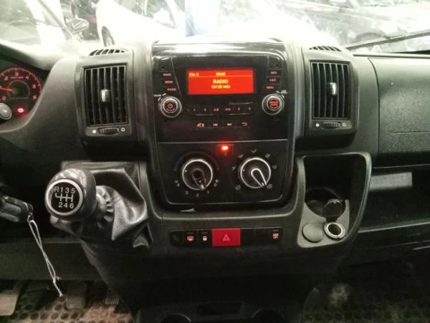 Citroën Jumper BlueHDi 103KW (140CV) Furgón 35L2H2