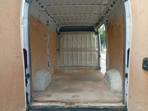 Citroën Jumper BlueHDi 103KW (140CV) Furgón 35L2H2