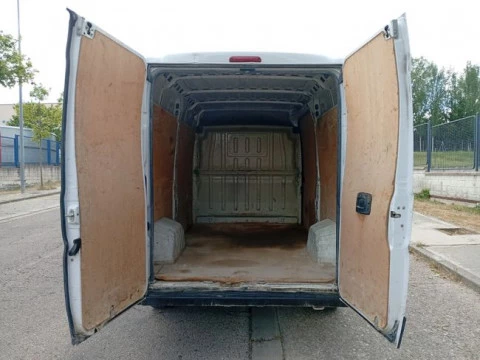 Citroën Jumper BlueHDi 103KW (140CV) Furgón 35L2H2