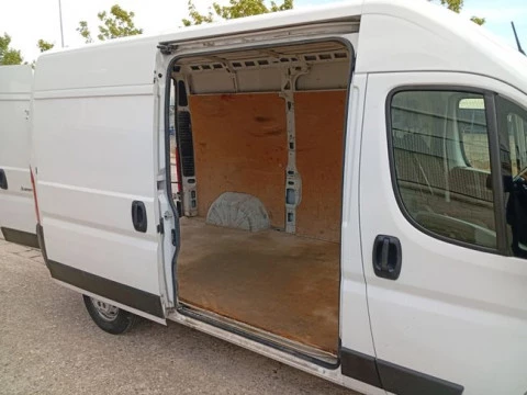 Citroën Jumper BlueHDi 103KW (140CV) Furgón 35L2H2