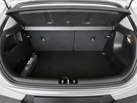 Maletero Kia Stonic 1.0 T-GDi 74kW (100CV) MHEV MT Drive con capaciodad de 352 litros.