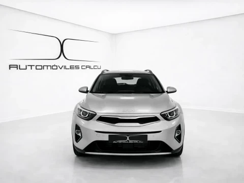 Frontal del Kia Stonic 1.0 T-GDi 74kW (100CV) MHEV MT Drive.