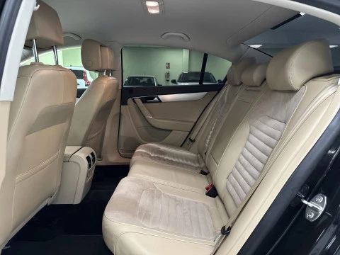 Volkswagen Passat Highline 2.0 TDI BMT 103 kW (140 CV)