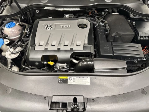 Volkswagen Passat Highline 2.0 TDI BMT 103 kW (140 CV)