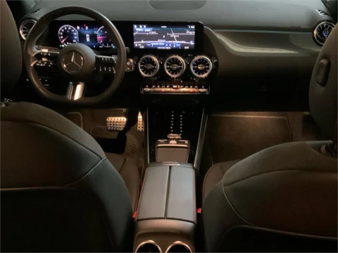 Mercedes-Benz GLA 200 D