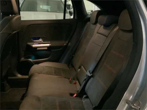 Mercedes-Benz GLA 200 D