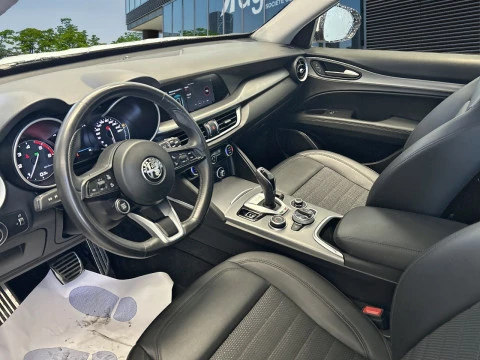 Alfa Romeo Stelvio 2.2 Diésel 140kW (190CV) Sprint RWD