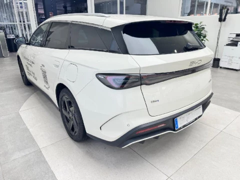 BYD SEAL 6 DM-I fam. 1.5 DM-I COMFORT LITE 5P